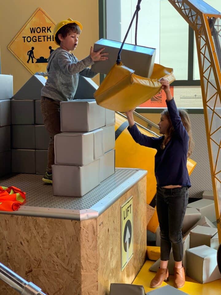 Kids playing at Discovery Gateway Children's Museum, Salt Lake City