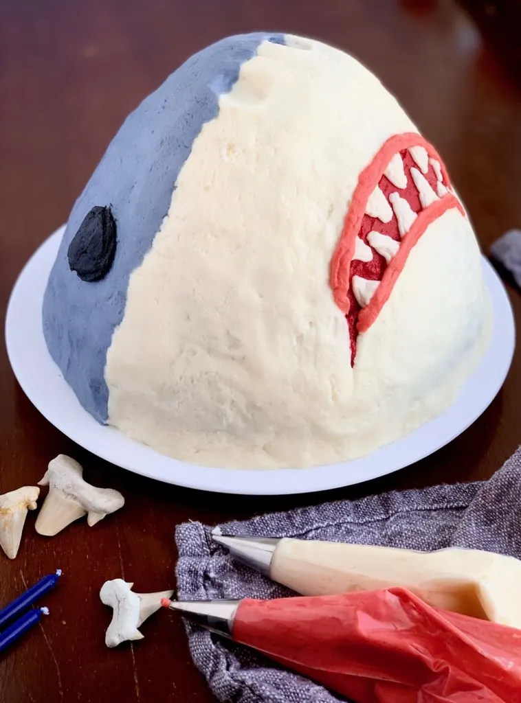 easy shark cake