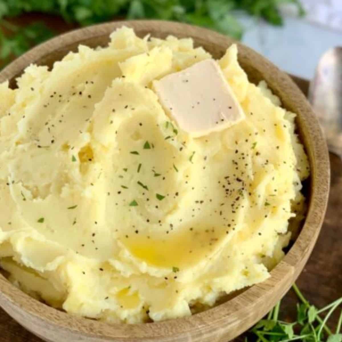 A bowl of Gluten Free and Dairy Free Mashed Potatoes.