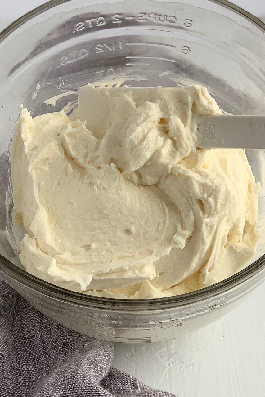 dairy free buttercream frosting in a bowl