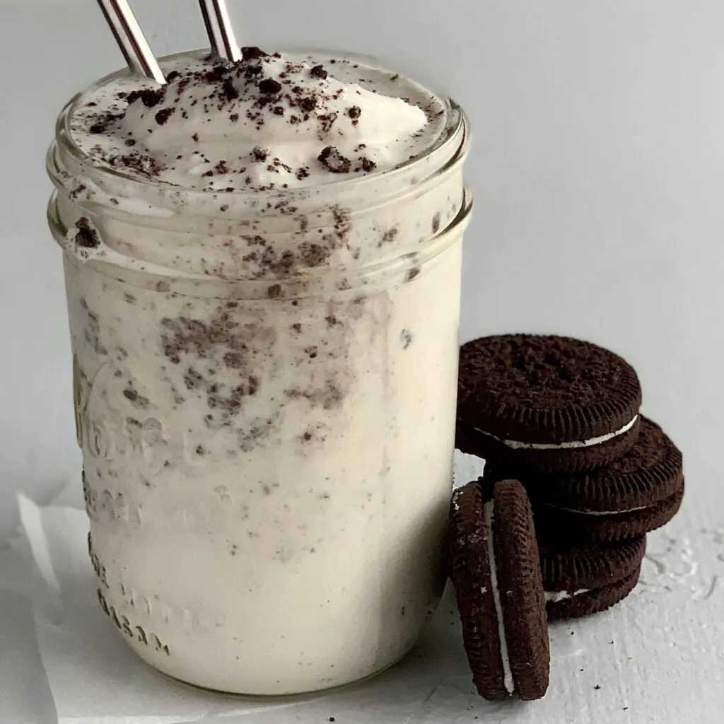 Easy Oreo Milkshake (Only 3 Ingredients!) - House of Nash Eats