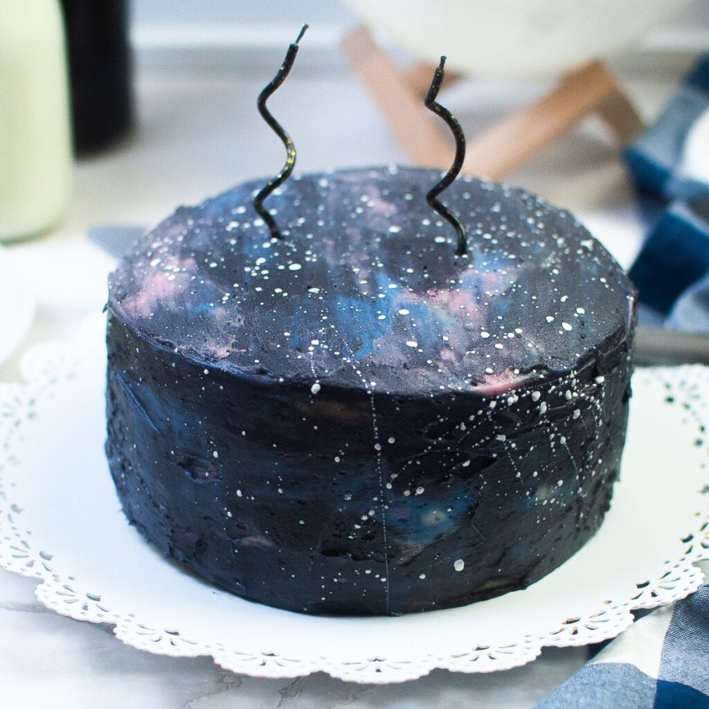 A space cake or galaxy cake.
